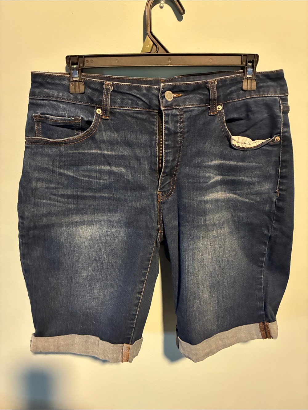 Time and Tru Dark Blue Denim Roll-Cuff Women's Shorts